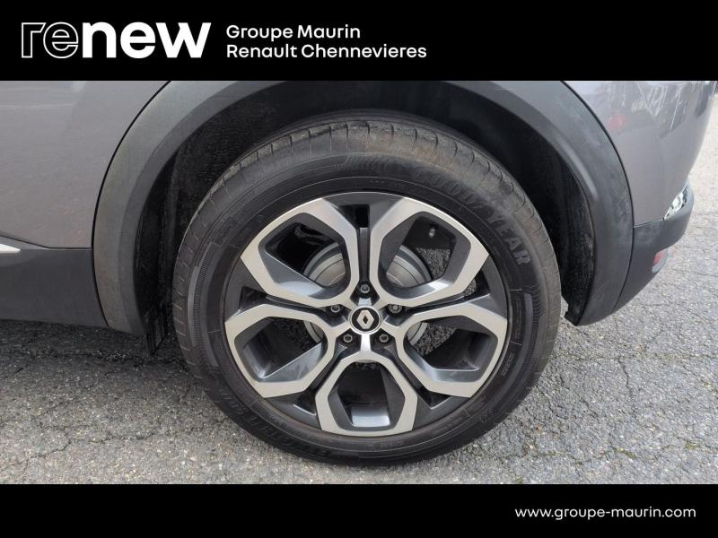 RENAULT Captur d’occasion à vendre à CHENNEVIÈRES-SUR-MARNE chez ADP - SOVEA 94 (Photo 13)