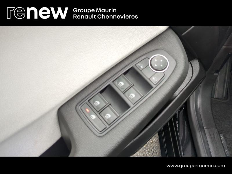 RENAULT Clio d’occasion à vendre à CHENNEVIÈRES-SUR-MARNE chez ADP - SOVEA 94 (Photo 12)