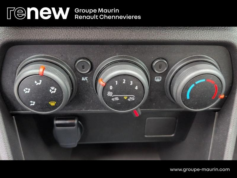 DACIA Sandero d’occasion à vendre à CHENNEVIÈRES-SUR-MARNE chez ADP - SOVEA 94 (Photo 19)