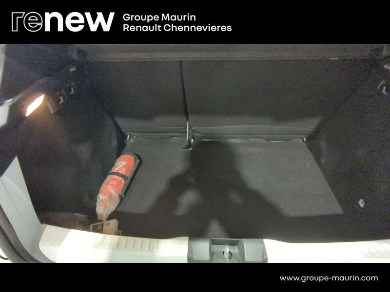 DACIA Sandero d’occasion à vendre à CHENNEVIÈRES-SUR-MARNE chez ADP - SOVEA 94 (Photo 12)
