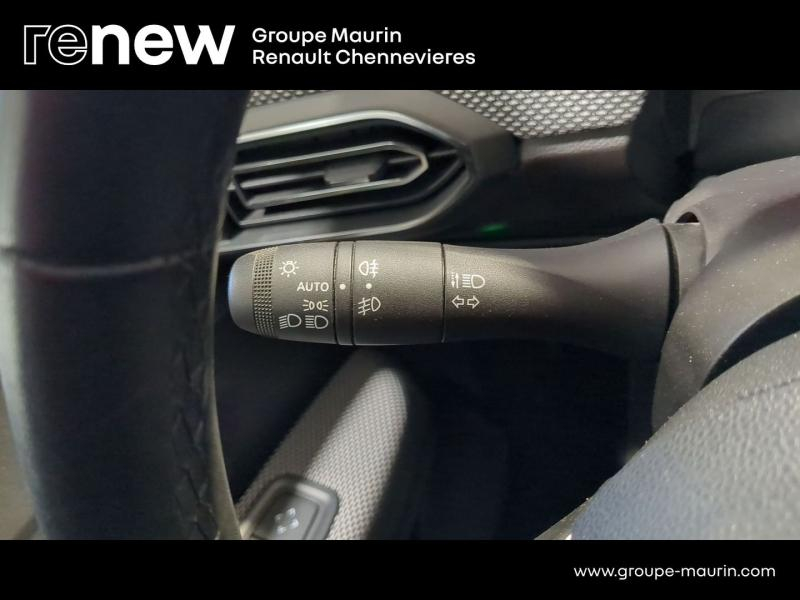 DACIA Sandero d’occasion à vendre à CHENNEVIÈRES-SUR-MARNE chez ADP - SOVEA 94 (Photo 19)