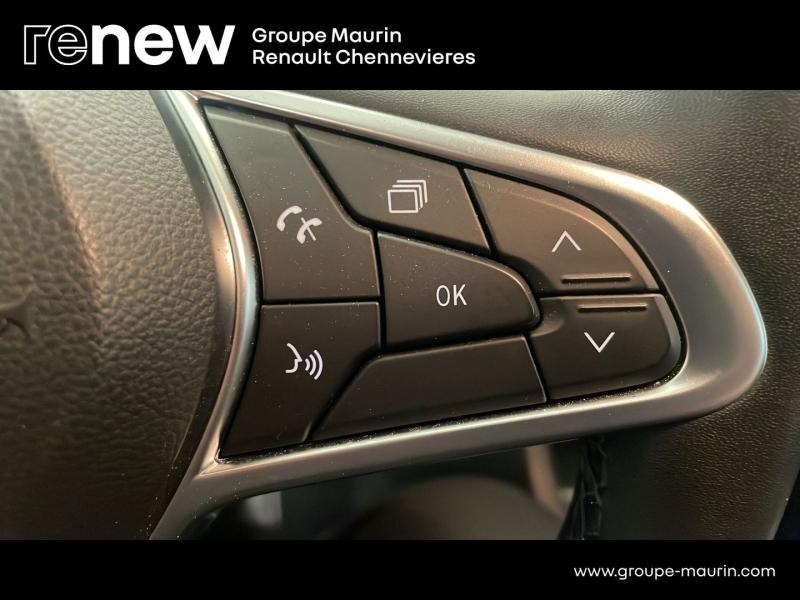 RENAULT Clio d’occasion à vendre à CHENNEVIÈRES-SUR-MARNE chez ADP - SOVEA 94 (Photo 17)