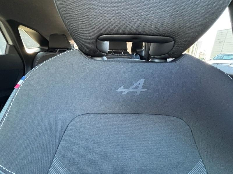 RENAULT  d’occasion à vendre à CHENNEVIÈRES-SUR-MARNE chez ADP - SOVEA 94 (Photo 15)