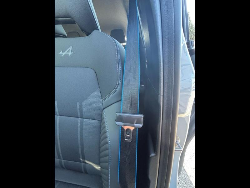 RENAULT  d’occasion à vendre à CHENNEVIÈRES-SUR-MARNE chez ADP - SOVEA 94 (Photo 16)