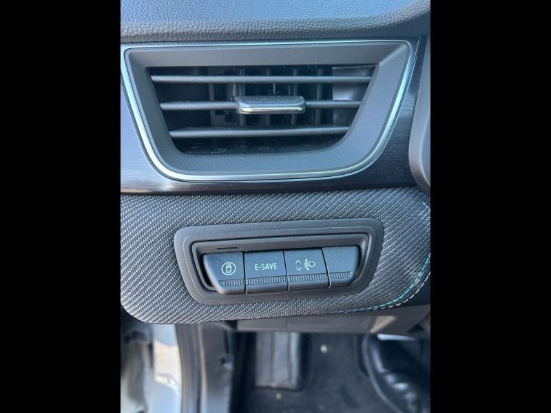 RENAULT  d’occasion à vendre à CHENNEVIÈRES-SUR-MARNE chez ADP - SOVEA 94 (Photo 19)