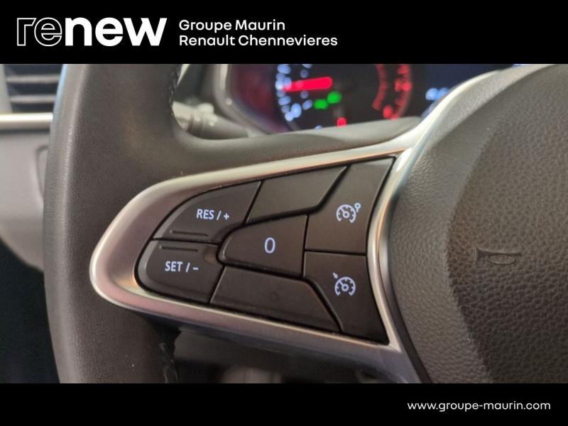 RENAULT Clio d’occasion à vendre à CHENNEVIÈRES-SUR-MARNE chez ADP - SOVEA 94 (Photo 17)