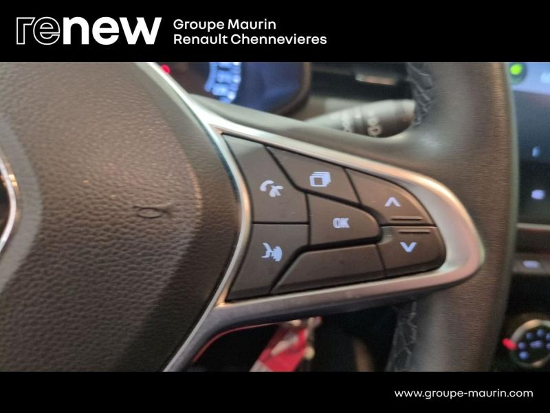 RENAULT Clio d’occasion à vendre à CHENNEVIÈRES-SUR-MARNE chez ADP - SOVEA 94 (Photo 18)