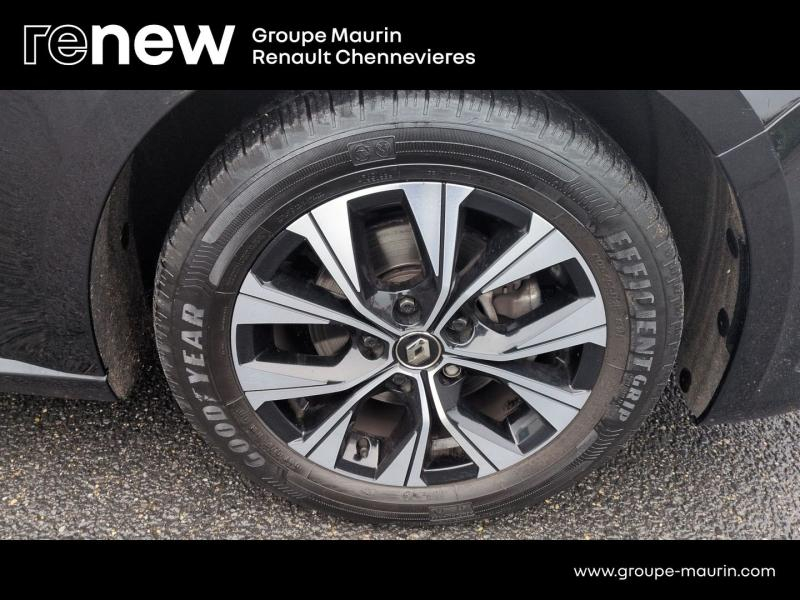 RENAULT Megane d’occasion à vendre à CHENNEVIÈRES-SUR-MARNE chez ADP - SOVEA 94 (Photo 11)