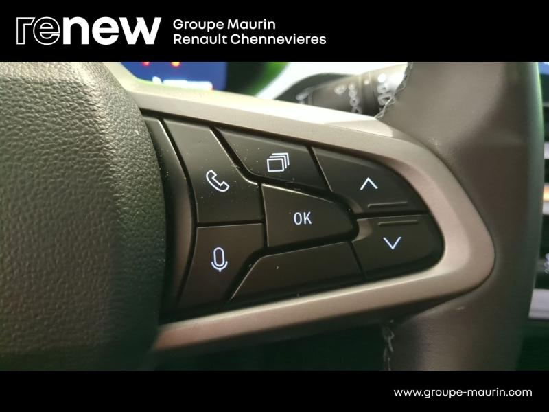 DACIA  d’occasion à vendre à CHENNEVIÈRES-SUR-MARNE chez ADP - SOVEA 94 (Photo 16)
