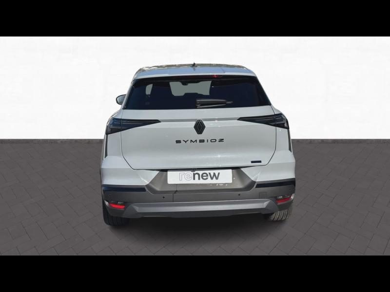 RENAULT  d’occasion à vendre à CHENNEVIÈRES-SUR-MARNE chez ADP - SOVEA 94 (Photo 5)