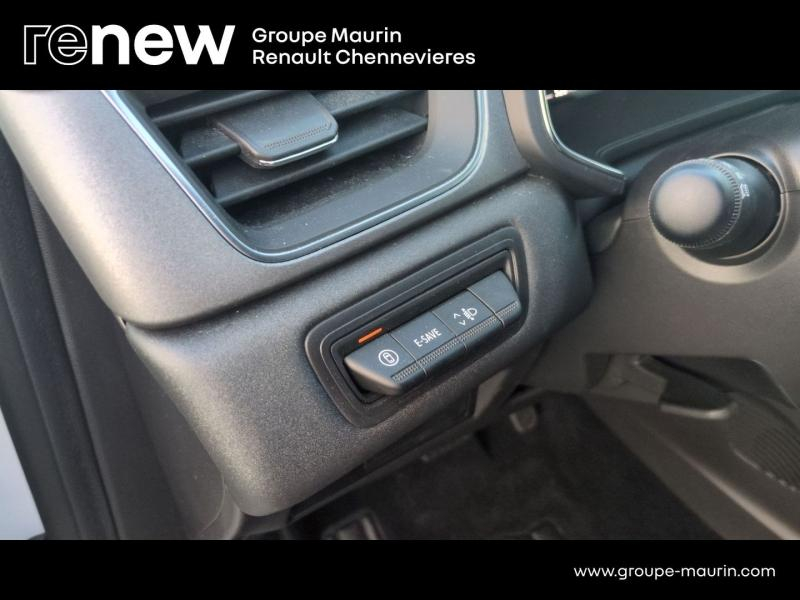 RENAULT Captur d’occasion à vendre à CHENNEVIÈRES-SUR-MARNE chez ADP - SOVEA 94 (Photo 16)