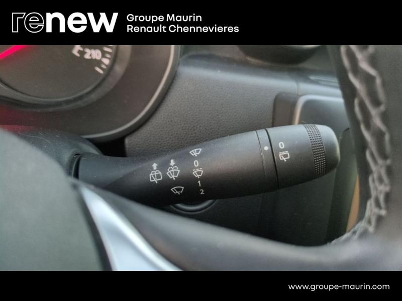 DACIA Duster d’occasion à vendre à CHENNEVIÈRES-SUR-MARNE chez ADP - SOVEA 94 (Photo 19)