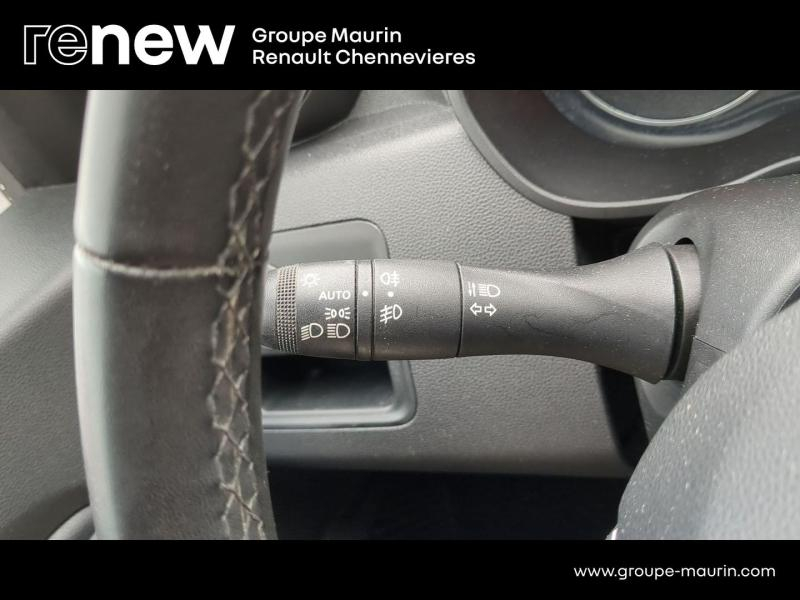 DACIA Duster d’occasion à vendre à CHENNEVIÈRES-SUR-MARNE chez ADP - SOVEA 94 (Photo 16)