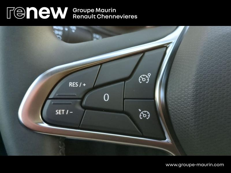 RENAULT Clio d’occasion à vendre à CHENNEVIÈRES-SUR-MARNE chez ADP - SOVEA 94 (Photo 15)