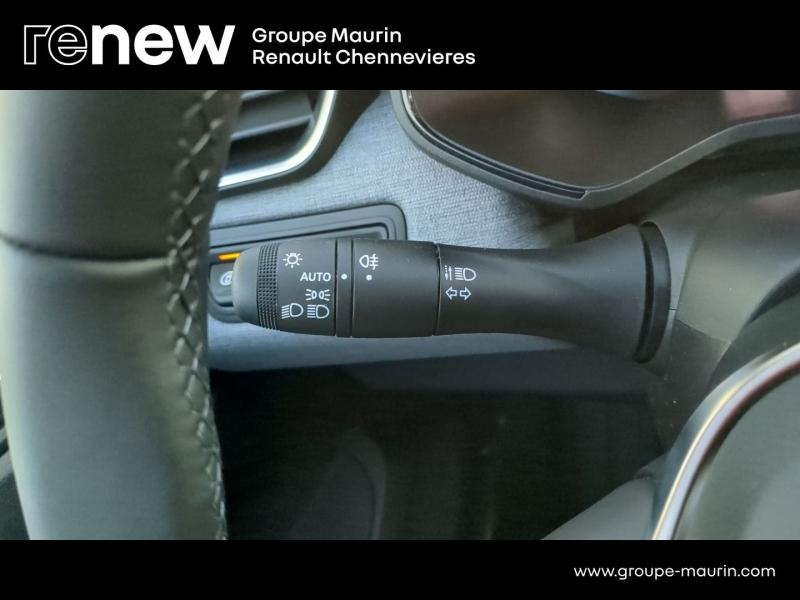 RENAULT Clio d’occasion à vendre à CHENNEVIÈRES-SUR-MARNE chez ADP - SOVEA 94 (Photo 17)