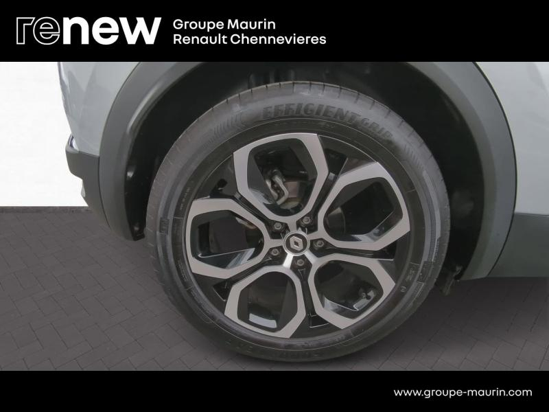 RENAULT Captur d’occasion à vendre à CHENNEVIÈRES-SUR-MARNE chez ADP - SOVEA 94 (Photo 11)