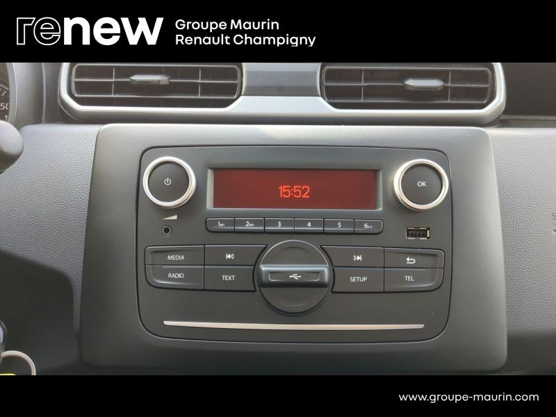 DACIA Duster d’occasion à vendre à CHENNEVIÈRES-SUR-MARNE chez ADP - SOVEA 94 (Photo 6)