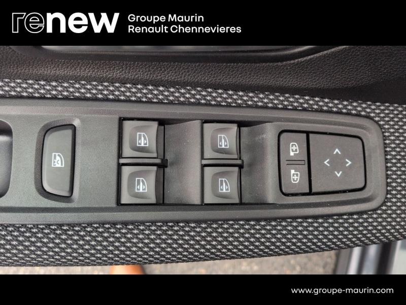 DACIA Sandero d’occasion à vendre à CHENNEVIÈRES-SUR-MARNE chez ADP - SOVEA 94 (Photo 19)