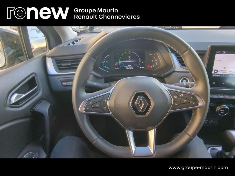 RENAULT Captur d’occasion à vendre à CHENNEVIÈRES-SUR-MARNE chez ADP - SOVEA 94 (Photo 14)