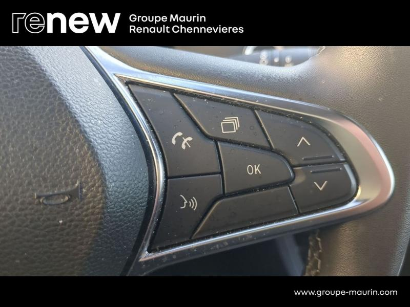 RENAULT Captur d’occasion à vendre à CHENNEVIÈRES-SUR-MARNE chez ADP - SOVEA 94 (Photo 16)