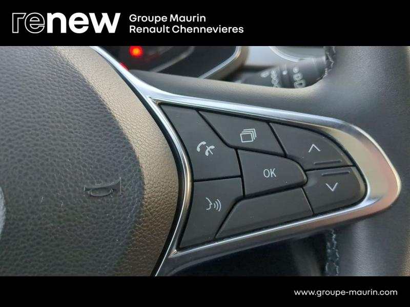 RENAULT Captur d’occasion à vendre à CHENNEVIÈRES-SUR-MARNE chez ADP - SOVEA 94 (Photo 16)