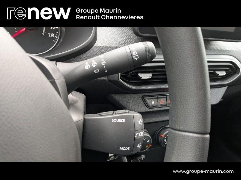 DACIA Sandero d’occasion à vendre à CHENNEVIÈRES-SUR-MARNE chez ADP - SOVEA 94 (Photo 18)