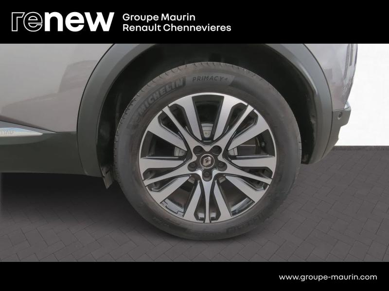 RENAULT Captur d’occasion à vendre à CHENNEVIÈRES-SUR-MARNE chez ADP - SOVEA 94 (Photo 10)