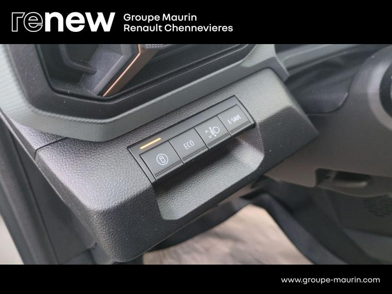 DACIA Duster d’occasion à vendre à CHENNEVIÈRES-SUR-MARNE chez ADP - SOVEA 94 (Photo 13)