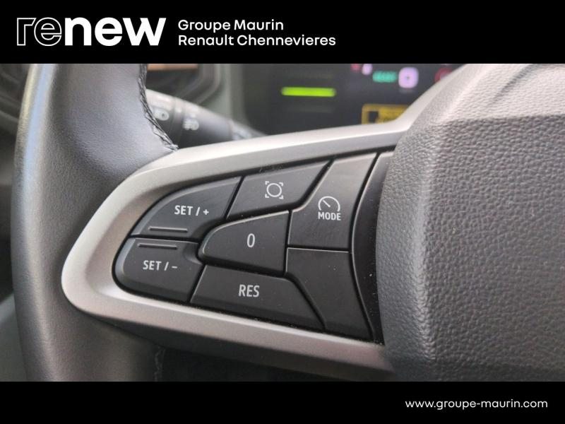 DACIA Duster d’occasion à vendre à CHENNEVIÈRES-SUR-MARNE chez ADP - SOVEA 94 (Photo 15)