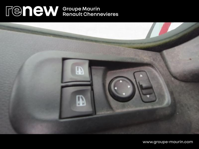 RENAULT Master Fg VUL d’occasion à vendre à CHENNEVIÈRES-SUR-MARNE chez ADP - SOVEA 94 (Photo 10)