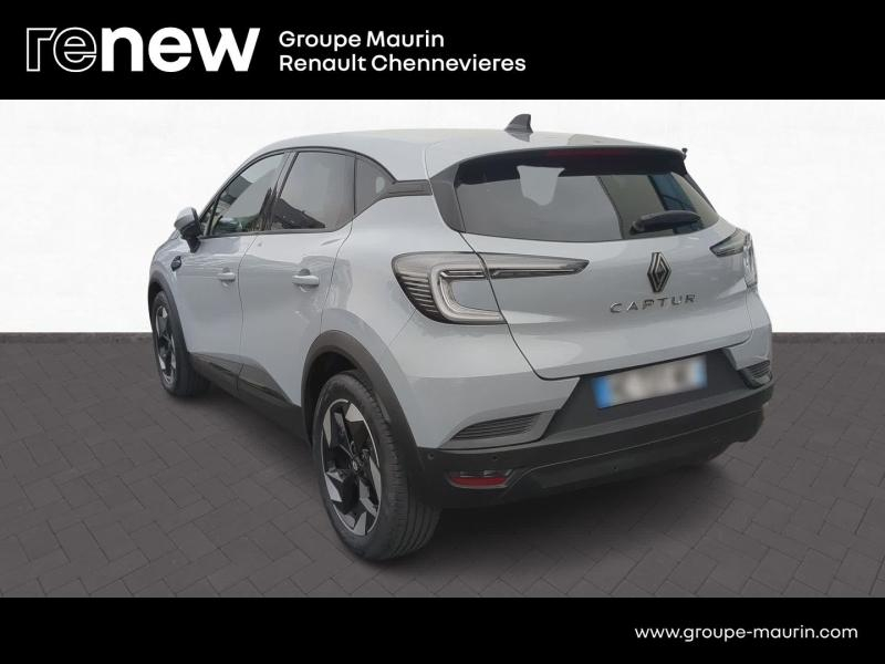 RENAULT Captur d’occasion à vendre à CHENNEVIÈRES-SUR-MARNE chez ADP - SOVEA 94 (Photo 7)