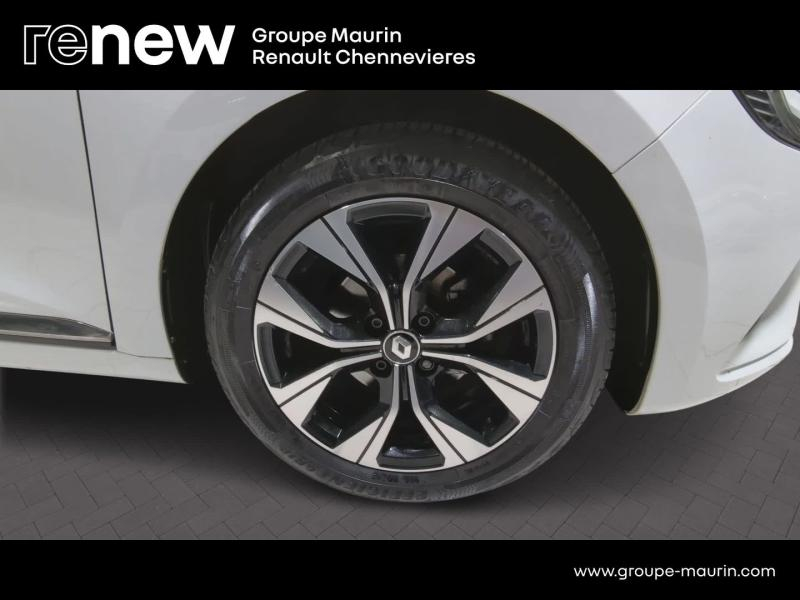 RENAULT Clio d’occasion à vendre à CHENNEVIÈRES-SUR-MARNE chez ADP - SOVEA 94 (Photo 14)