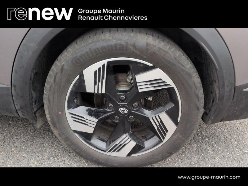 RENAULT  d’occasion à vendre à CHENNEVIÈRES-SUR-MARNE chez ADP - SOVEA 94 (Photo 9)