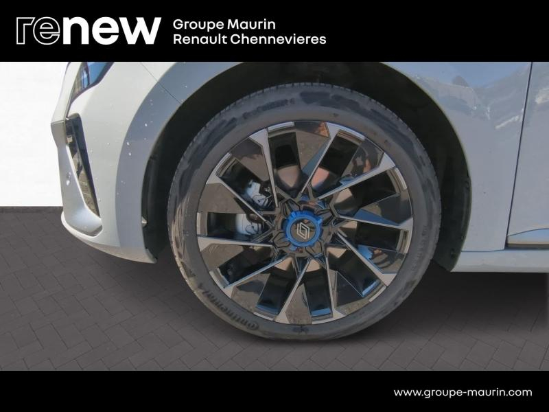 RENAULT Clio d’occasion à vendre à CHENNEVIÈRES-SUR-MARNE chez ADP - SOVEA 94 (Photo 9)