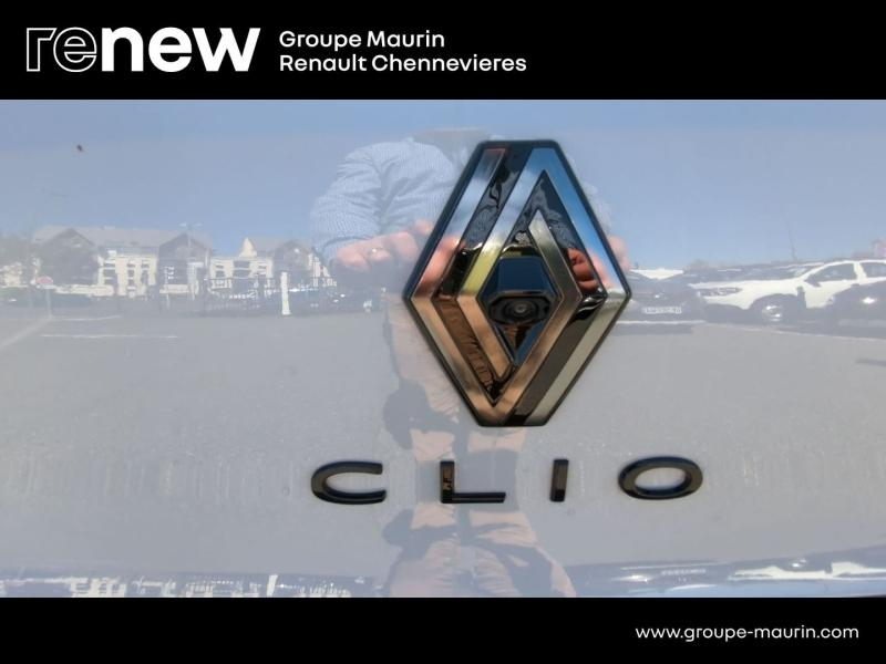 RENAULT Clio d’occasion à vendre à CHENNEVIÈRES-SUR-MARNE chez ADP - SOVEA 94 (Photo 13)