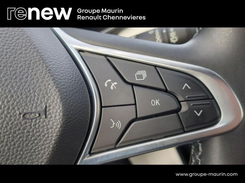 RENAULT Clio d’occasion à vendre à CHENNEVIÈRES-SUR-MARNE chez ADP - SOVEA 94 (Photo 17)