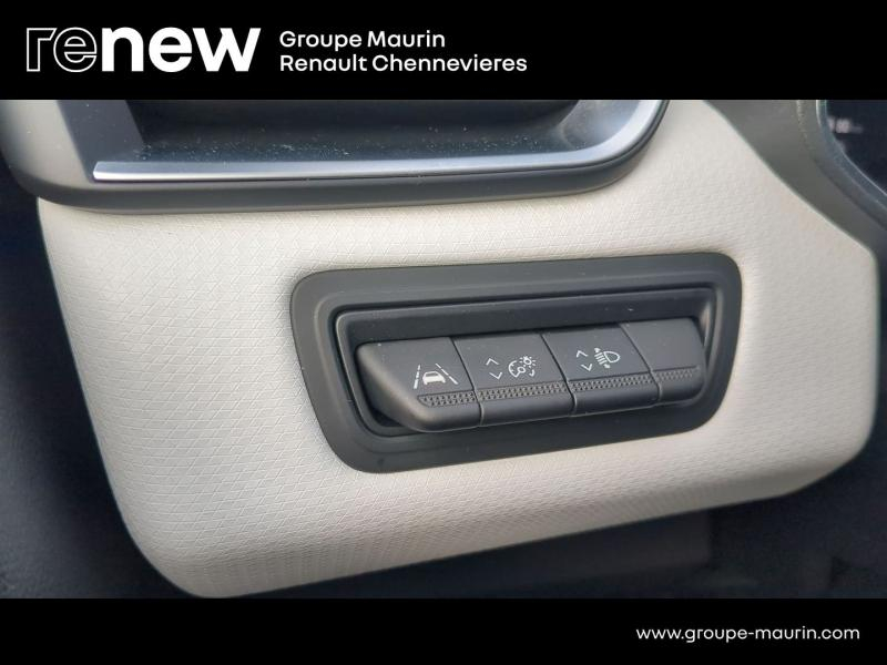 RENAULT Clio d’occasion à vendre à CHENNEVIÈRES-SUR-MARNE chez ADP - SOVEA 94 (Photo 20)