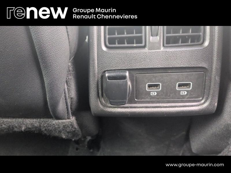 RENAULT Captur d’occasion à vendre à CHENNEVIÈRES-SUR-MARNE chez ADP - SOVEA 94 (Photo 17)