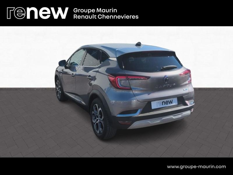 RENAULT Captur d’occasion à vendre à CHENNEVIÈRES-SUR-MARNE chez ADP - SOVEA 94 (Photo 7)