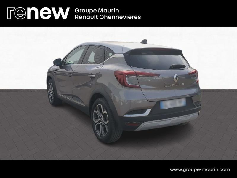 RENAULT Captur d’occasion à vendre à CHENNEVIÈRES-SUR-MARNE chez ADP - SOVEA 94 (Photo 7)