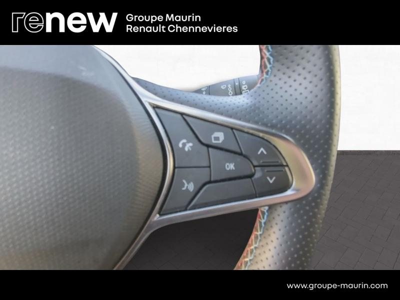 RENAULT Clio d’occasion à vendre à CHENNEVIÈRES-SUR-MARNE chez ADP - SOVEA 94 (Photo 16)