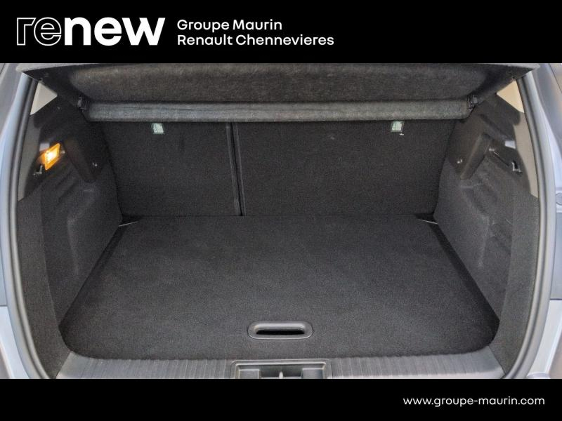 RENAULT Captur d’occasion à vendre à CHENNEVIÈRES-SUR-MARNE chez ADP - SOVEA 94 (Photo 9)
