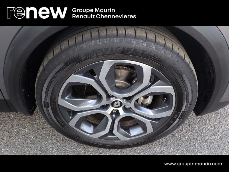 RENAULT Captur d’occasion à vendre à CHENNEVIÈRES-SUR-MARNE chez ADP - SOVEA 94 (Photo 16)