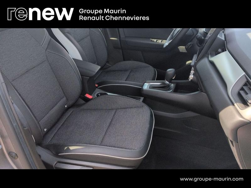 RENAULT Captur d’occasion à vendre à CHENNEVIÈRES-SUR-MARNE chez ADP - SOVEA 94 (Photo 9)