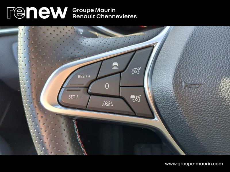 RENAULT Clio d’occasion à vendre à CHENNEVIÈRES-SUR-MARNE chez ADP - SOVEA 94 (Photo 16)