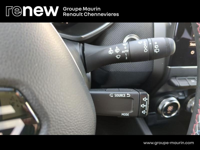 RENAULT Clio d’occasion à vendre à CHENNEVIÈRES-SUR-MARNE chez ADP - SOVEA 94 (Photo 19)