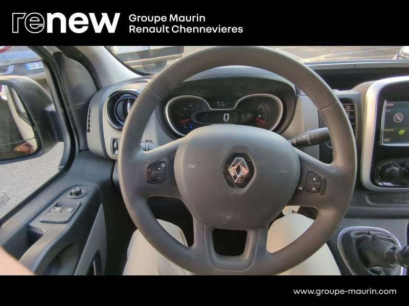 RENAULT Trafic Fg VUL d’occasion à vendre à CHENNEVIÈRES-SUR-MARNE chez ADP - SOVEA 94 (Photo 11)