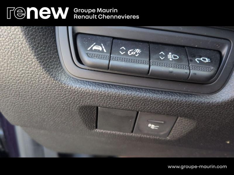 RENAULT Zoe d’occasion à vendre à CHENNEVIÈRES-SUR-MARNE chez ADP - SOVEA 94 (Photo 20)