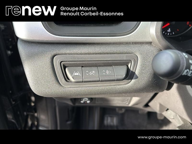 RENAULT Captur d’occasion à vendre à CHENNEVIÈRES-SUR-MARNE chez ADP - SOVEA 94 (Photo 19)