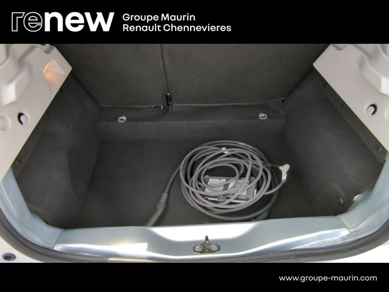 RENAULT Zoe d’occasion à vendre à CHENNEVIÈRES-SUR-MARNE chez ADP - SOVEA 94 (Photo 12)